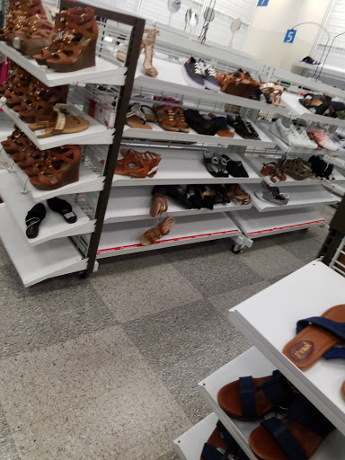 Clothing Store «Ross Dress for Less», reviews and photos, 3093 E Main St, Russellville, AR 72802, USA