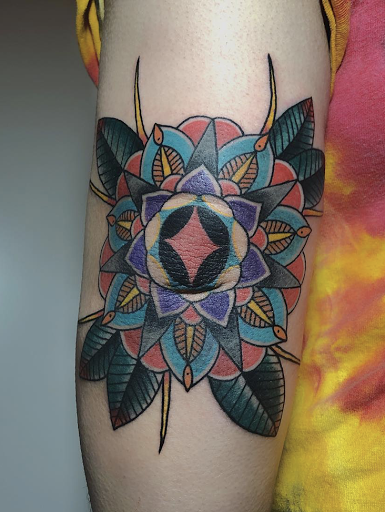 Tattoo Shop «Fleur Noire Tattoo Parlour», reviews and photos, 439 Metropolitan Ave, Brooklyn, NY 11211, USA