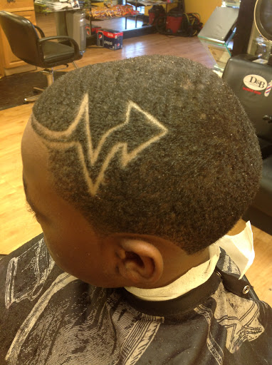 Barber Shop «D B Barber Shop», reviews and photos, 3835 N 50th St C, Tampa, FL 33619, USA