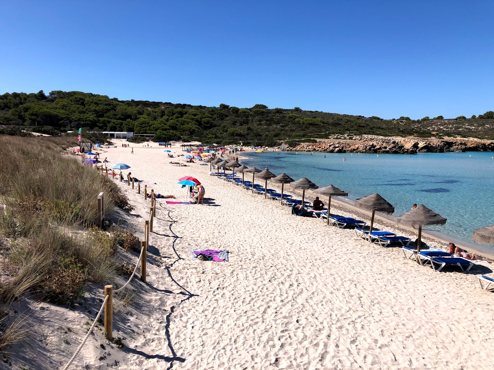 Foto von Arenal Son Saura Strand - beliebter Ort unter Entspannungskennern