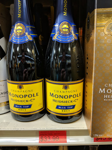 Wine Store «Wine Outlet», reviews and photos, 10 Meadowlands Pkwy, Secaucus, NJ 07094, USA