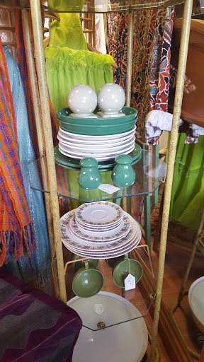 Antique Store «Too Much Stuff Quality Second Hand Treasures», reviews and photos, 1151 Grass Valley Hwy, Auburn, CA 95603, USA