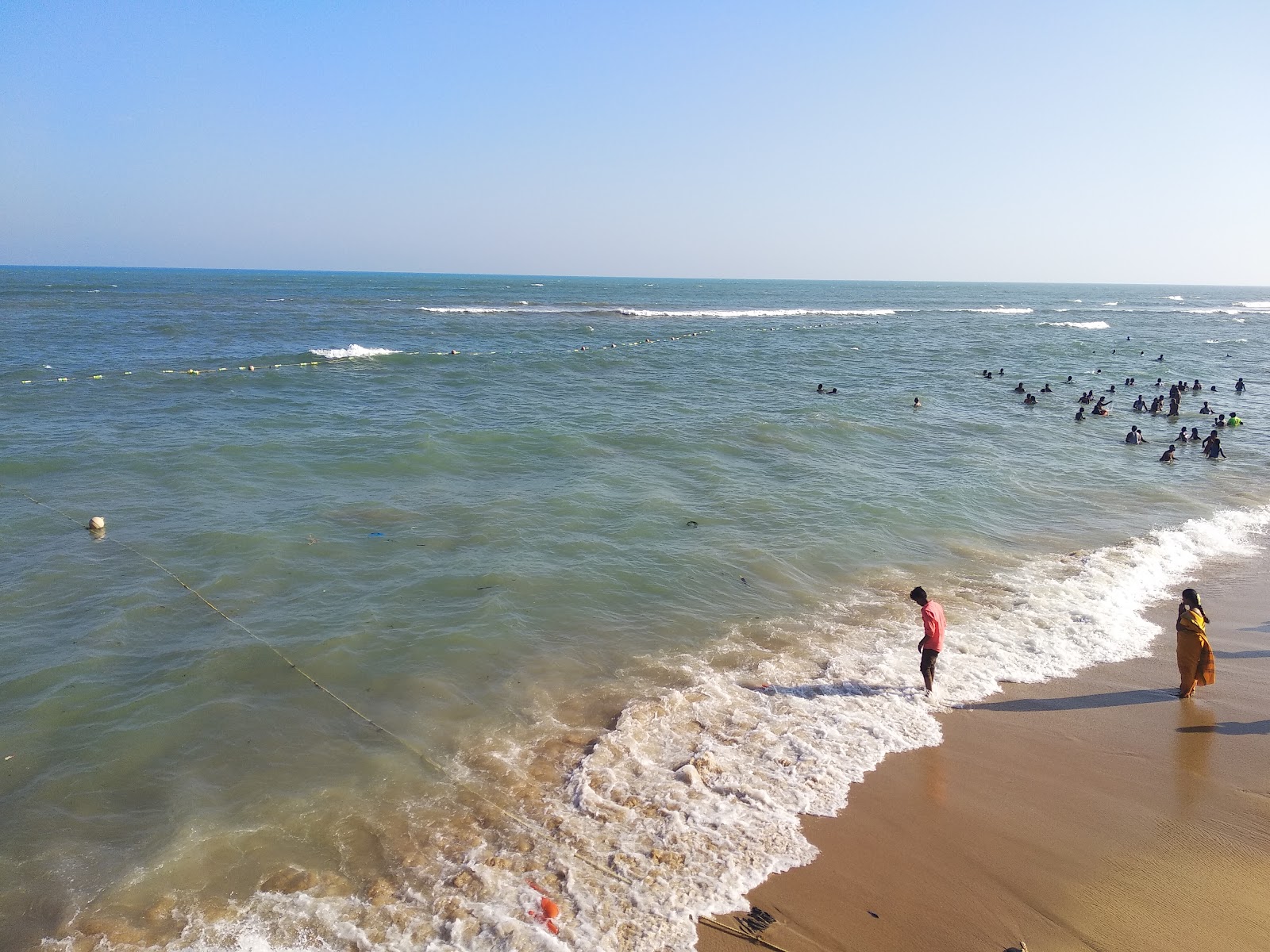 Φωτογραφία του Tiruchendur Beach - δημοφιλές μέρος μεταξύ λάτρεις της χαλάρωσης
