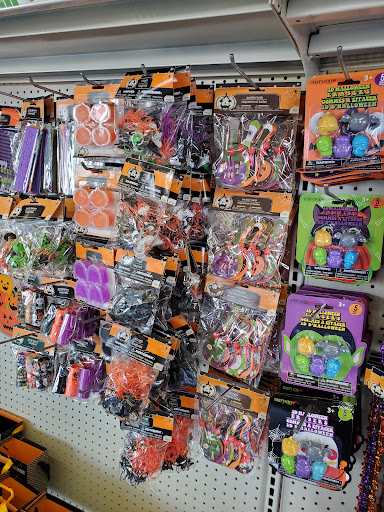 Dollar Store «Dollar Tree», reviews and photos, 11150 Research Blvd, Austin, TX 78759, USA