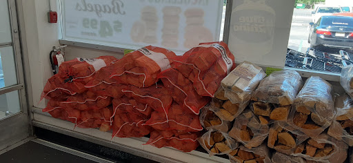 Grocery Store «Incollongos Great Valu», reviews and photos, 810 White Horse Pike, Egg Harbor City, NJ 08215, USA