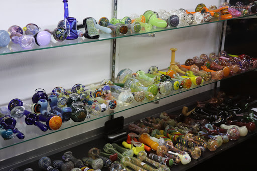 Vaporizer Store «Vapors smoke shop», reviews and photos, 5546 Old Shell Rd, Mobile, AL 36608, USA
