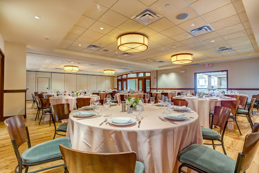 American Restaurant «Pinstripes», reviews and photos, 1150 Willow Rd, Northbrook, IL 60062, USA