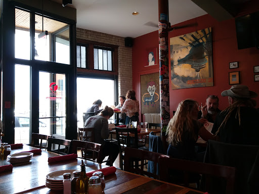 Pizza Restaurant «Transfer Pizzeria Café», reviews and photos, 101 W Mitchell St, Milwaukee, WI 53204, USA