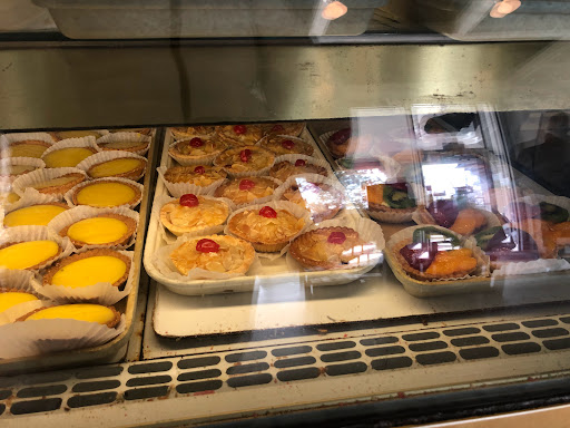 Restaurant «La Baguette French Bread and Pastry Shop», reviews and photos, 3088 Poplar Ave, Memphis, TN 38111, USA