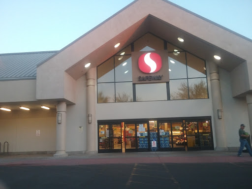 Safeway, 3185 Apache Trail, Apache Junction, AZ 85220, USA, 