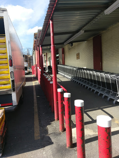 Grocery Store «Extra Supermarket», reviews and photos, 719 Irvington Ave, Maplewood, NJ 07040, USA