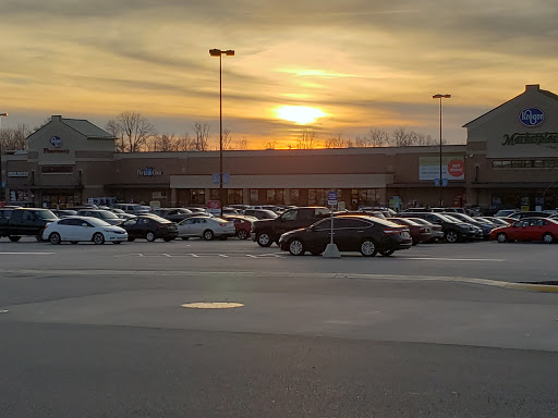 Grocery Store «Kroger Marketplace», reviews and photos, 1700 Declaration Dr, Independence, KY 41051, USA