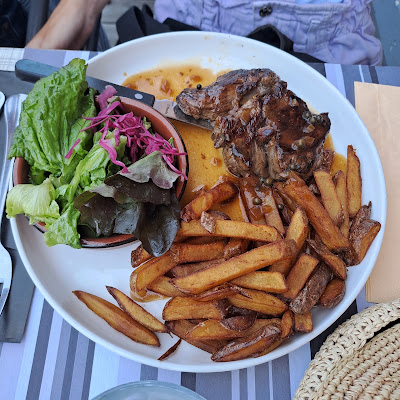 Le café presse du bourg à Le Bourg-d'Oisans