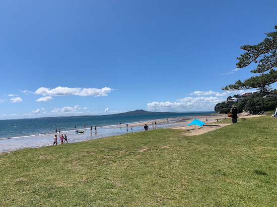 Mairangi Bay Beach