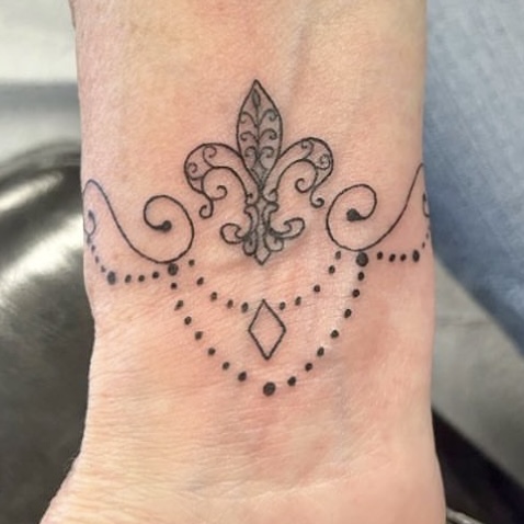 Explore vintage tattoo ideas, creative tattoo ideas in San Diego, available at SD Tattoo