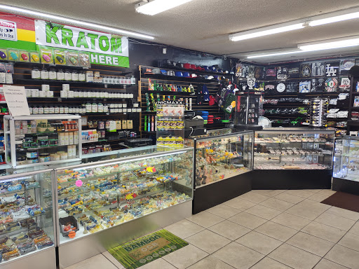 Tobacco Shop «Smokeyz Smoke Shop», reviews and photos, 410 Euclid St #7, Anaheim, CA 92802, USA