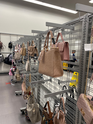 Clothing Store «Burlington Coat Factory», reviews and photos, 3671 N Freeway Blvd, Sacramento, CA 95834, USA