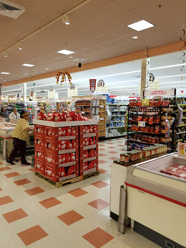 Grocery Store «Market Basket», reviews and photos, 5 Garden Ln, Londonderry, NH 03053, USA