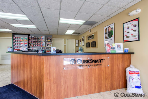 Self-Storage Facility «CubeSmart Self Storage», reviews and photos, 1730 Irving Park Rd, Schaumburg, IL 60193, USA