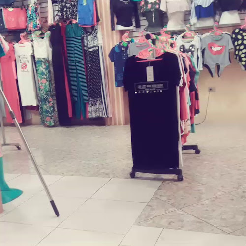Opiniones de Novedades Nayeli & Frank en Guayaquil - Tienda de ropa