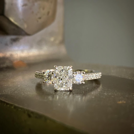 Jewelry Store «ER Sawyer Jewelers», reviews and photos, 638 4th St, Santa Rosa, CA 95404, USA