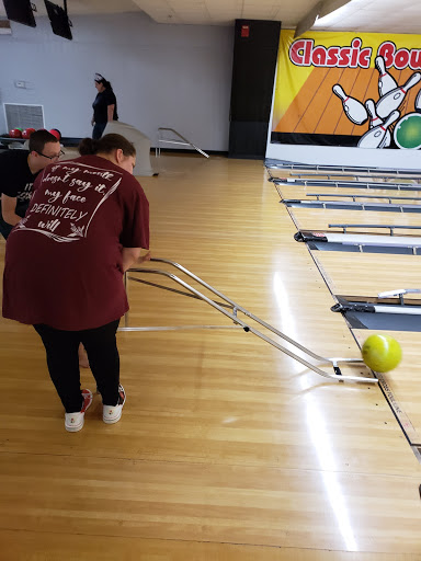 Bowling Alley «Classic Bowling Center», reviews and photos, 75 Huffaker Rd NW, Rome, GA 30165, USA