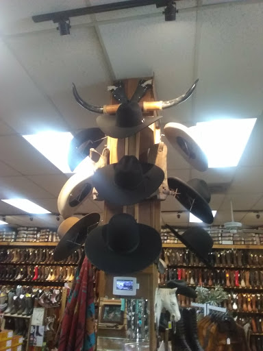 Western Apparel Store «Country General Store», reviews and photos, 6279 Van Nuys Blvd, Van Nuys, CA 91401, USA