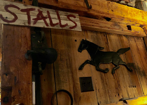 Restaurant «Ellacoya Barn & Grille», reviews and photos, 2667 Lake Shore Rd, Gilford, NH 03249, USA