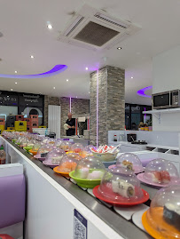 Atmosphère du Restaurant de sushis Sushi's BAR à Margny-lès-Compiègne - n°13