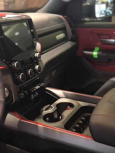 Car Dealer «Wickstrom Chrysler Jeep Dodge Ram», reviews and photos, 660 W Northwest Hwy, Barrington, IL 60010, USA