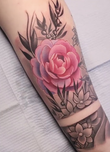 Explore fine line tattoo ideas for guys, creative tattoo ideas in Orlando, available at Full Circle Tattoo Collective