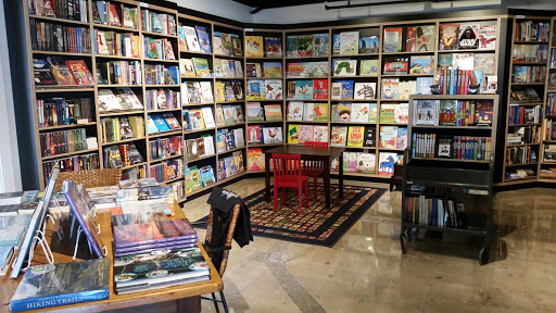 Book Store «Lido Village Books», reviews and photos, 3424 Via Oporto #102, Newport Beach, CA 92663, USA
