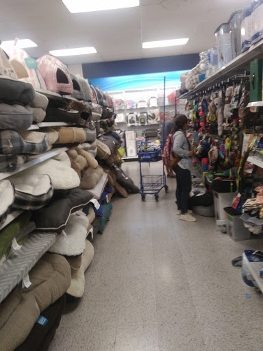 Clothing Store «Ross Dress for Less», reviews and photos, 628 Palomar St, Chula Vista, CA 91911, USA