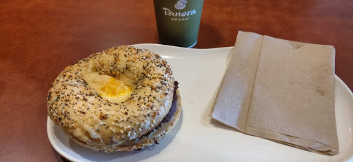 Sandwich Shop «Panera Bread», reviews and photos, 267 N Plainfield Rd, West Lebanon, NH 03784, USA