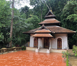 Wat Pha Lat Hike (Monk's trail) photo