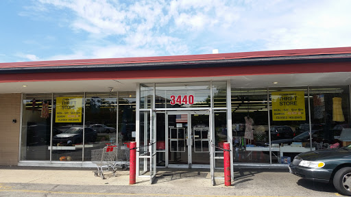 Thrift Store «Community Thrift Store», reviews and photos, 3440 Grand Ave, Gurnee, IL 60031, USA