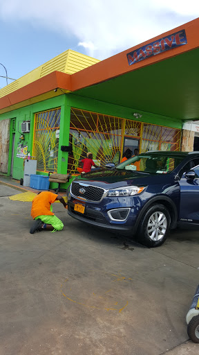 Chuck-N-Chill Auto Detailing & Cycle en Orlando