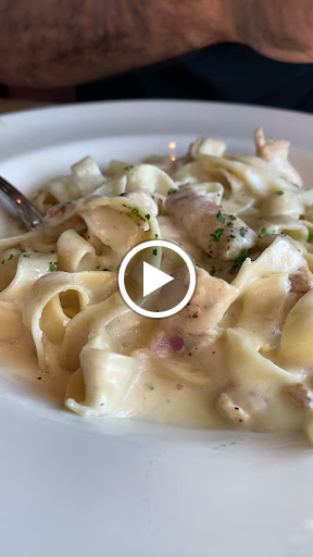 Restaurant «The Cheesecake Factory», reviews and photos, 930 N Milwaukee Ave, Lincolnshire, IL 60069, USA