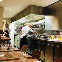 Atmosphère du Restaurant français Restaurant Clover Saint-Germain à Paris - n°6