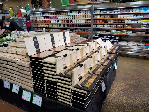 Grocery Store «Shop & Save Market», reviews and photos, 8847 Harlem Ave, Bridgeview, IL 60455, USA