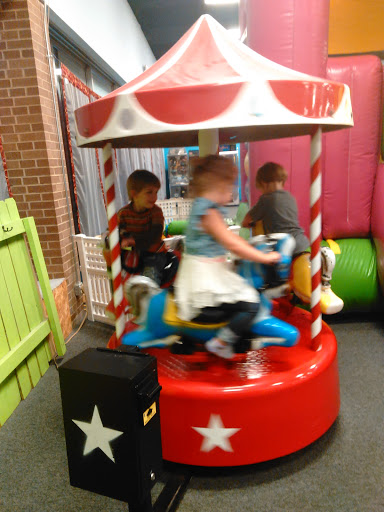 Shopping Mall «Mounds Mall», reviews and photos, 2109 S Scatterfield Rd, Anderson, IN 46016, USA