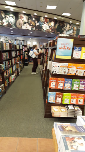 Book Store «Barnes & Noble», reviews and photos, 12193 Fair Lakes Promenade Dr, Fairfax, VA 22033, USA
