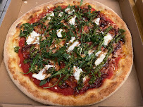 Pizza du Pizzas à emporter Divino-Pizzeria-Sassenage-champion de France de la pizza - n°13