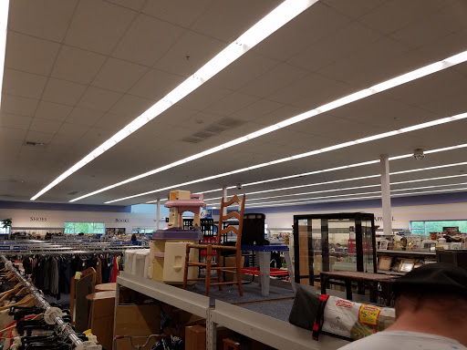 Thrift Store «Goodwill», reviews and photos, 1450 SE Discovery Lane, Warrenton, OR 97146, USA