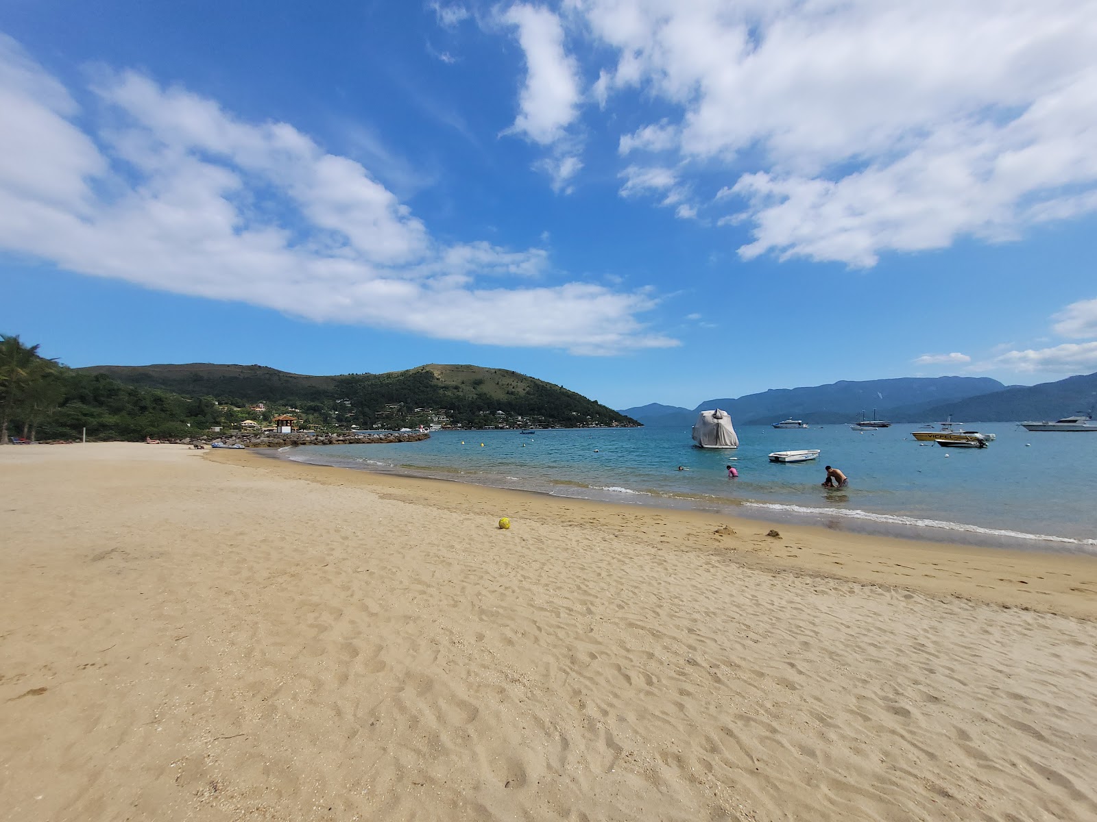 Foto von Portogalo Strand mit sehr sauber Sauberkeitsgrad
