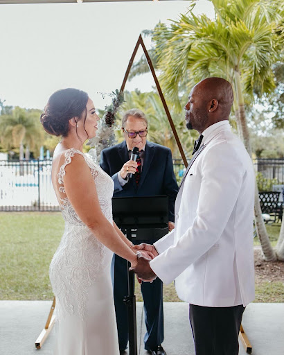 Bridal Shop «Allettante Bellezza Bridal and Designer Gowns», reviews and photos, 2325 SE Federal Hwy, Stuart, FL 34994, USA