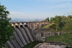 Rawal Dam Spillway image