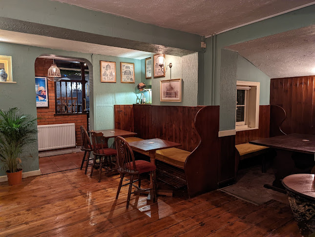 Crown Point Tavern - Pub
