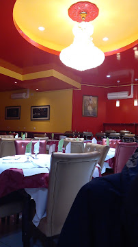 Atmosphère du Restaurant indien New Maharaja Grill à Saint-Denis - n°4