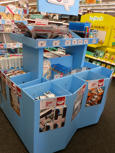 Office Supply Store «Staples», reviews and photos, 755 Lancaster Ave, Bryn Mawr, PA 19010, USA